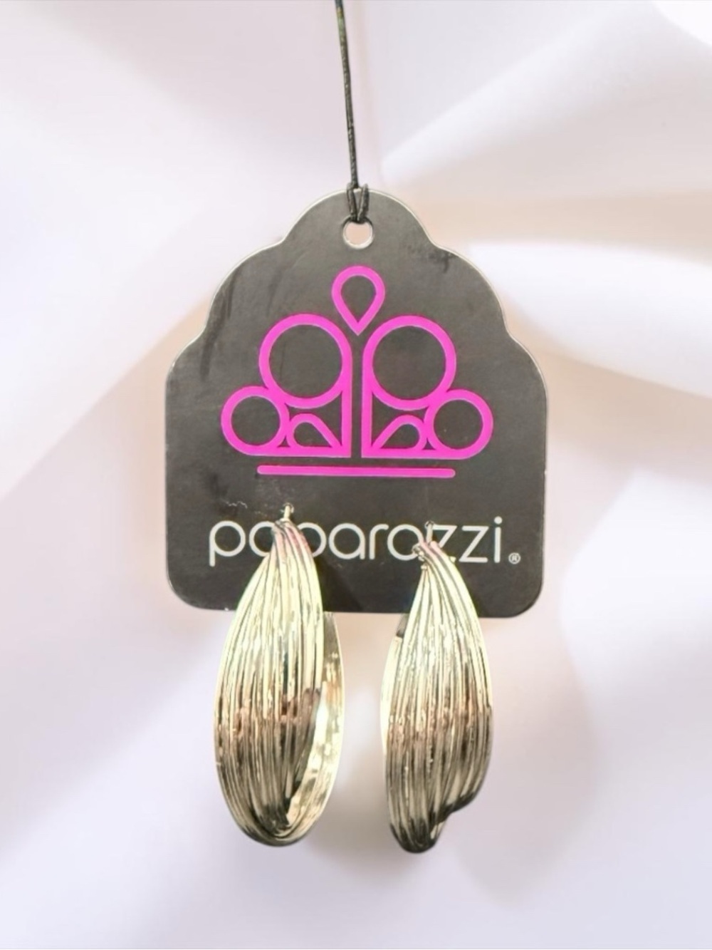 PAPARAZZI Silver Earrings